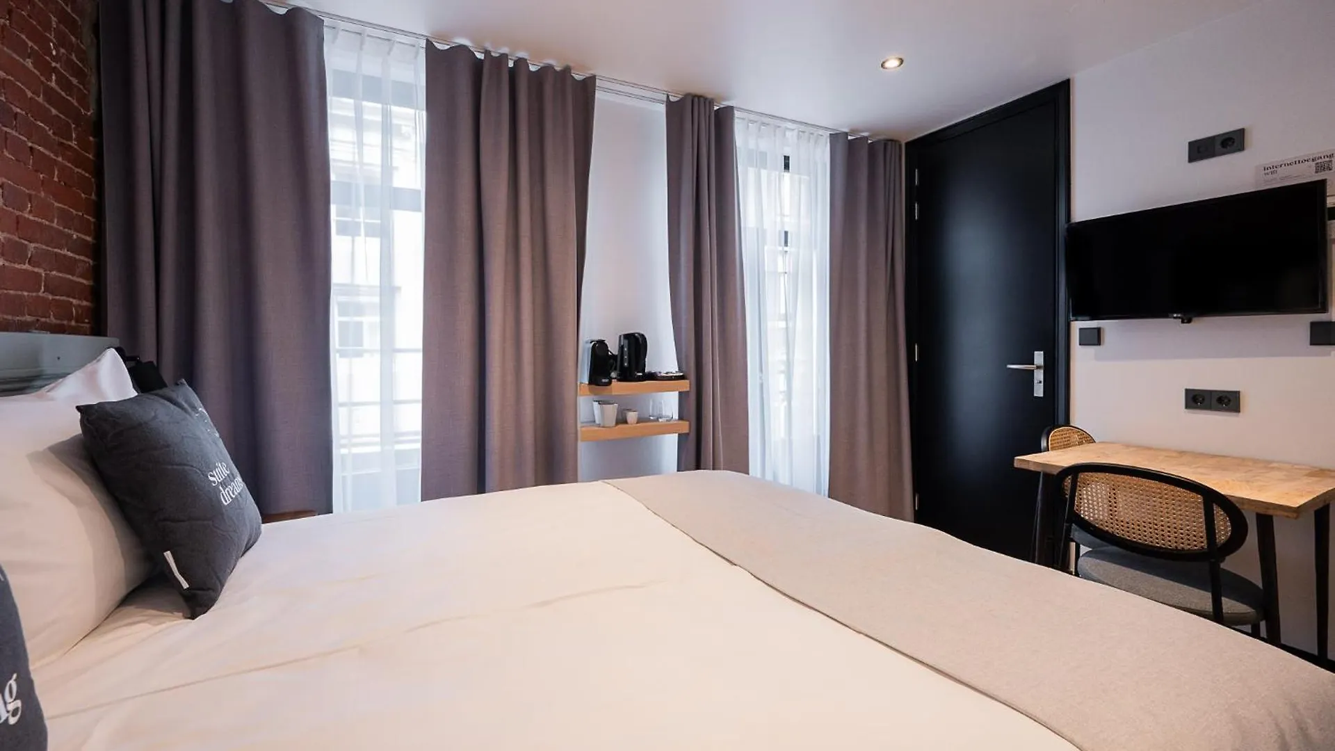 Limehome Amsterdam Leidsekruisstraat Hotel